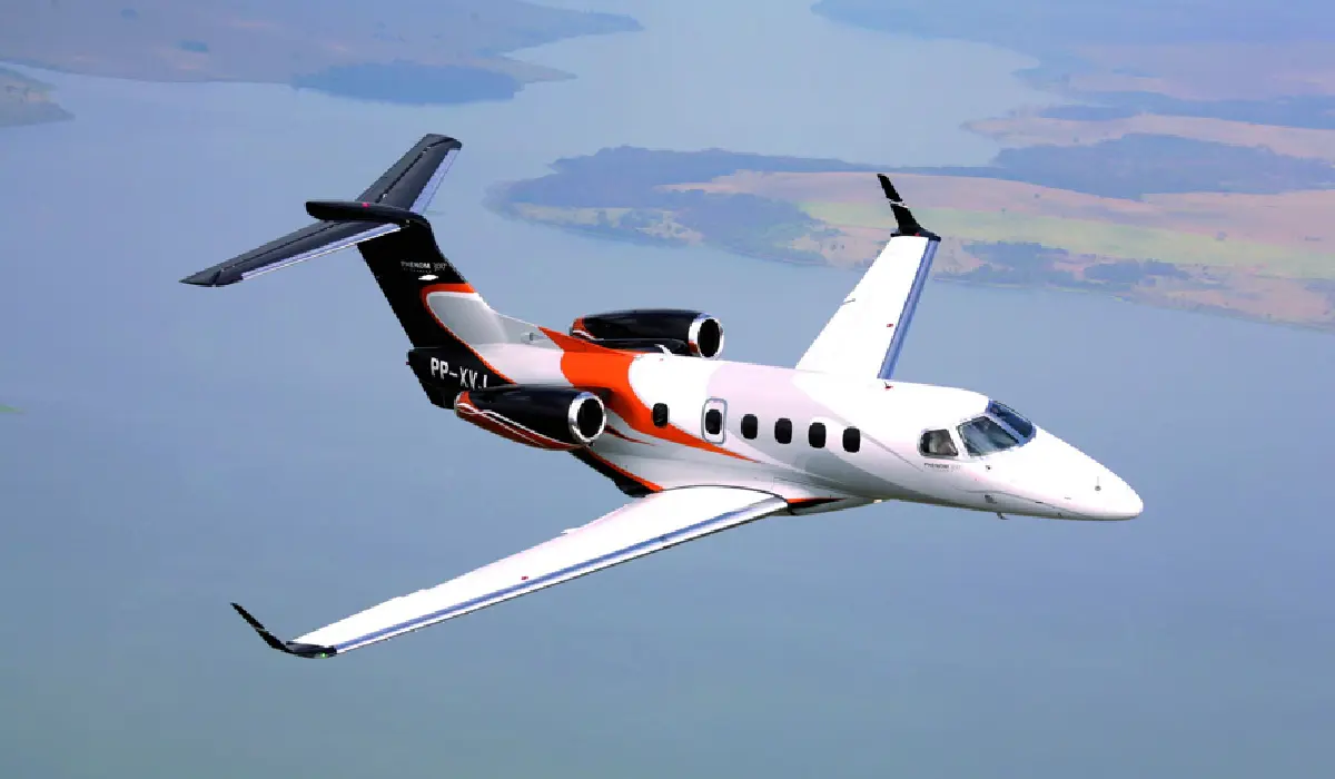 Embraer - Phenom 300 - Light Jet Rentals - Preowned Light Jets - Exclusive Concierge Club-01.webp